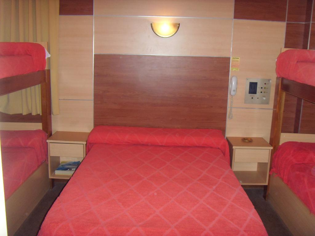Hotel Embajador Ροσάριο Δωμάτιο φωτογραφία