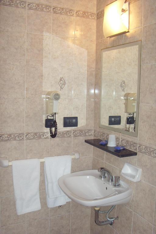 Hotel Embajador Ροσάριο Εξωτερικό φωτογραφία